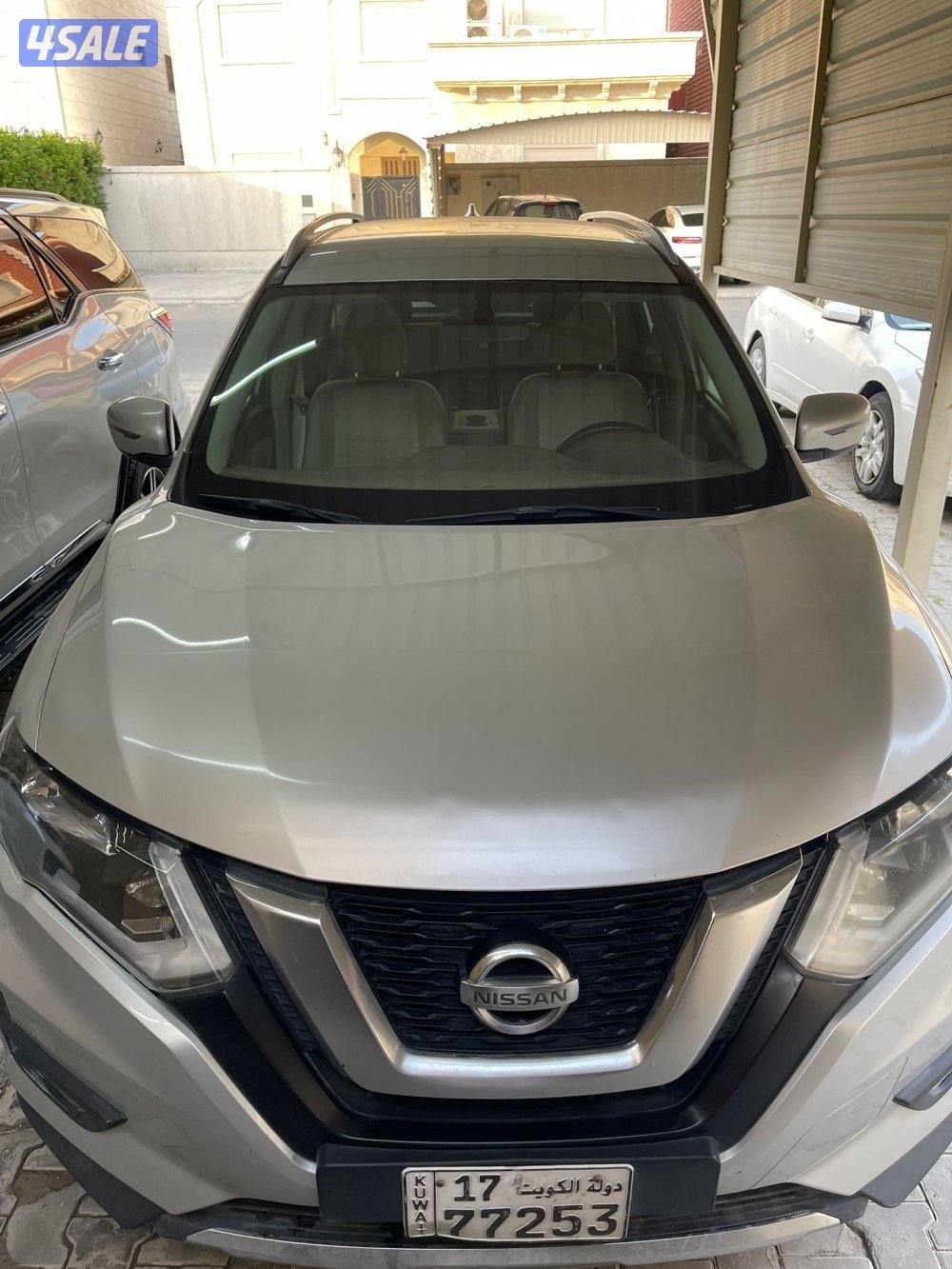 للبيع نيسان اكس تريل1