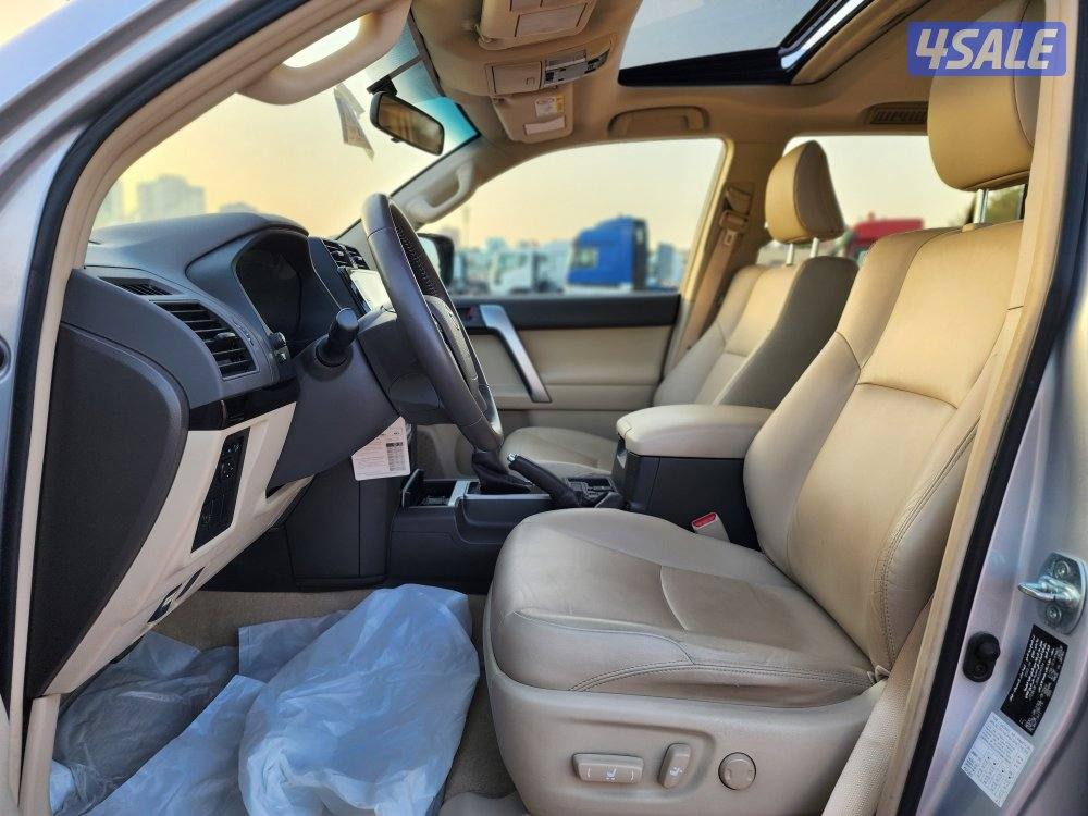 تويوتا برادو TXL أعلى مواصفات صبغ الوكالة موديل ٢٠٢٢ عداد ٣٧ ألف4