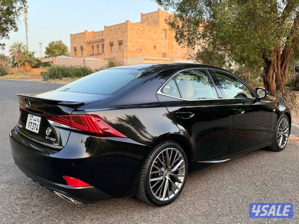 300 is بحاله ممتازه5