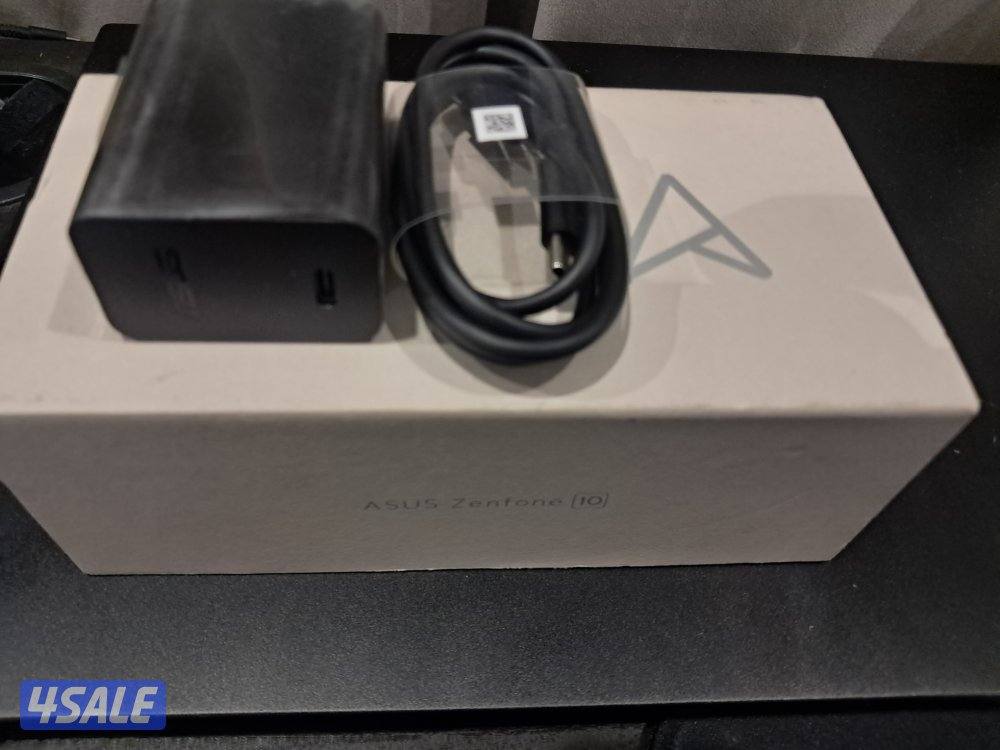 ASUS Zenfone 10 للبيع3