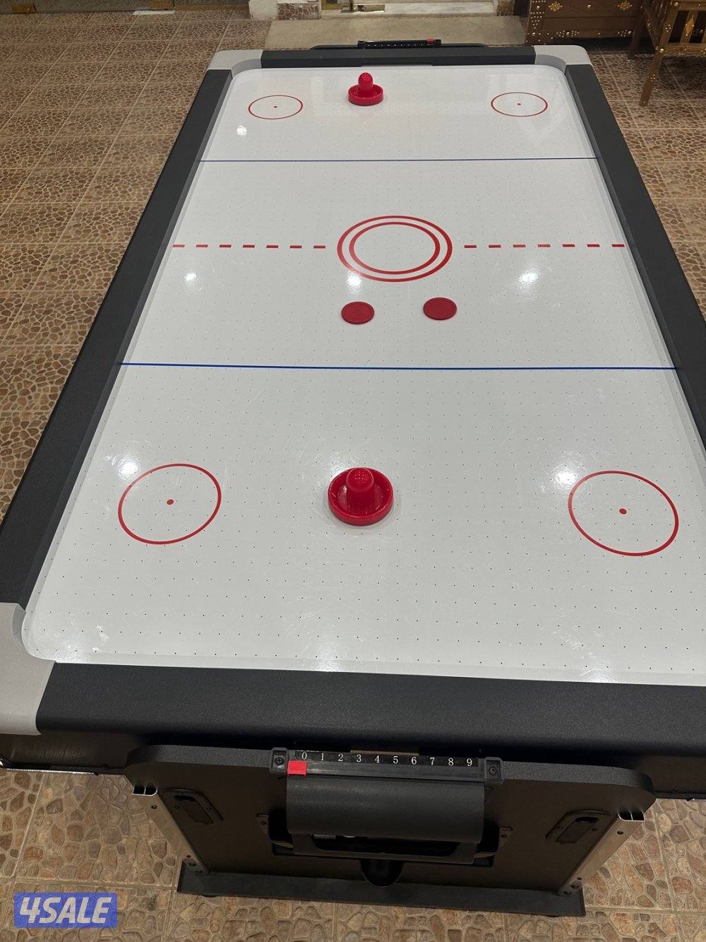 طاوله متعدده الالعاب ٣ ب ١ ( تنس - بلياردو - هوكي)مستعمله لمده ١٠ ايام2