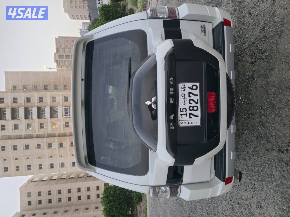 Mitsubishi Pajero 2017 model v6 GLS ( 76000 km )5