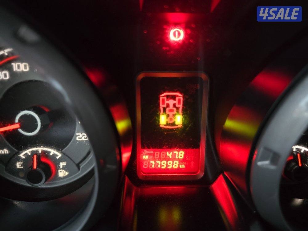 Mitsubishi Pajero 2017 model v6 GLS ( 76000 km )7