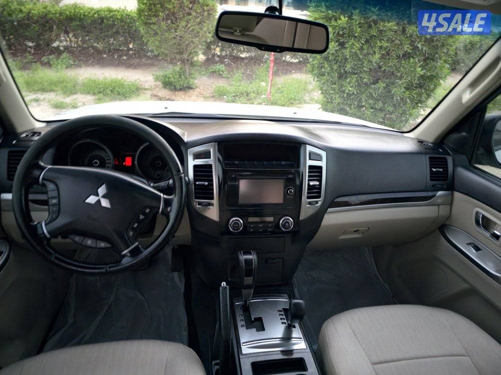 Mitsubishi Pajero 2017 model v6 GLS ( 76000 km )12
