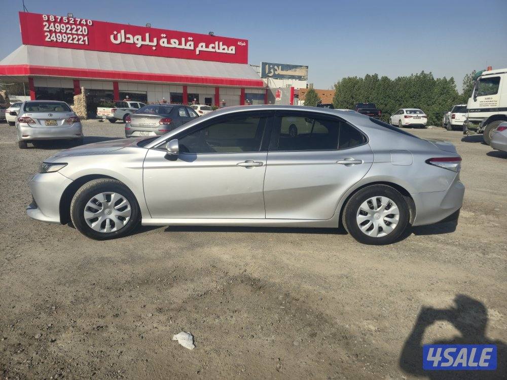 Toyota Camry 2020 model ( 72000 km )4