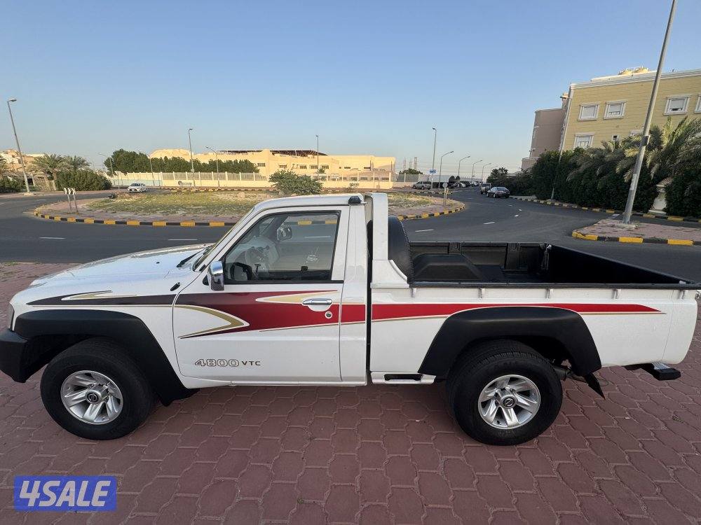 للبيع وانت نيسان بيك اب 20163