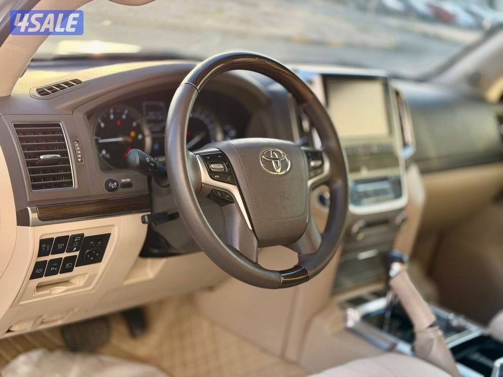 لاندكروزر - VXR موديل 20197