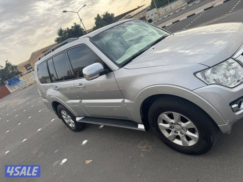 باجيرو 2019 ماشي 200 شرط الفحص ماعدا قطعه تجميل 3400 دك كامل المواصفات4