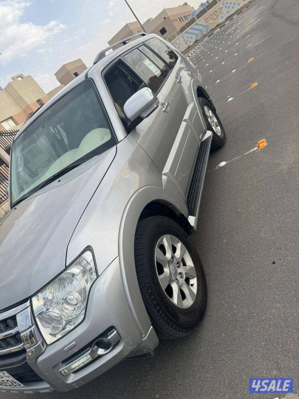 باجيرو 2019 ماشي 200 شرط الفحص ماعدا قطعه تجميل 3400 دك كامل المواصفات6