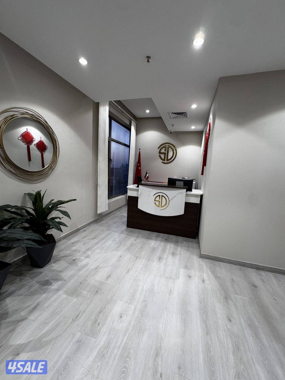 للبيع مكتب3