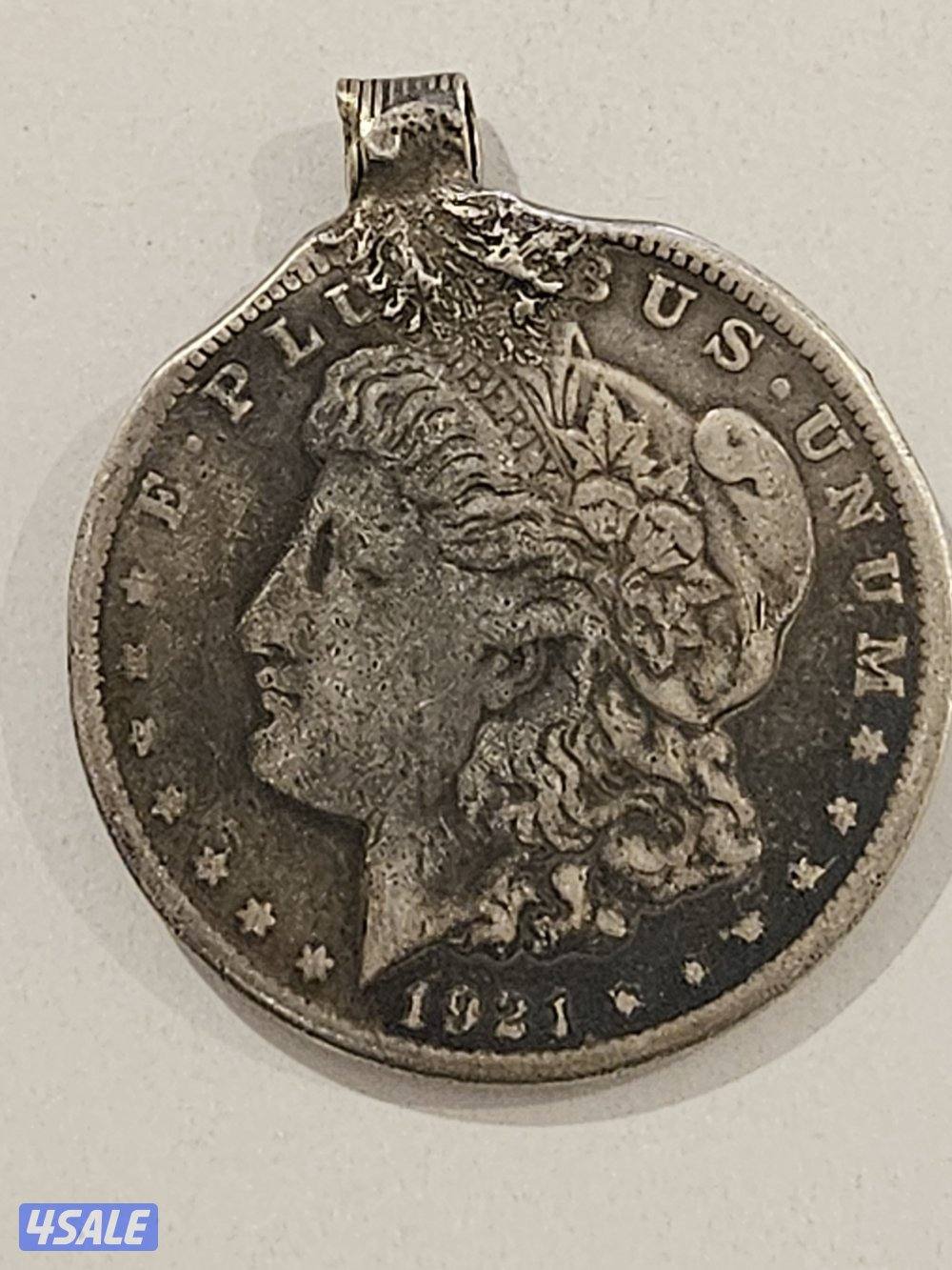 دولار أمريكي قديم !1