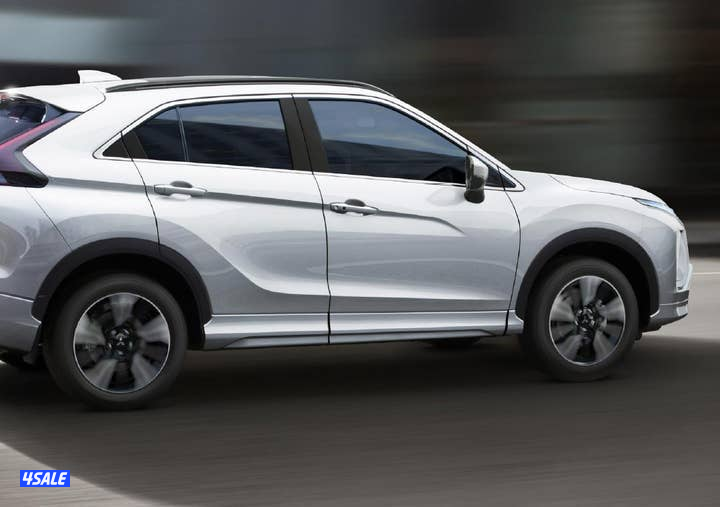 Mitsubishi ECLIPSE CROSS GLS - Mid-line8