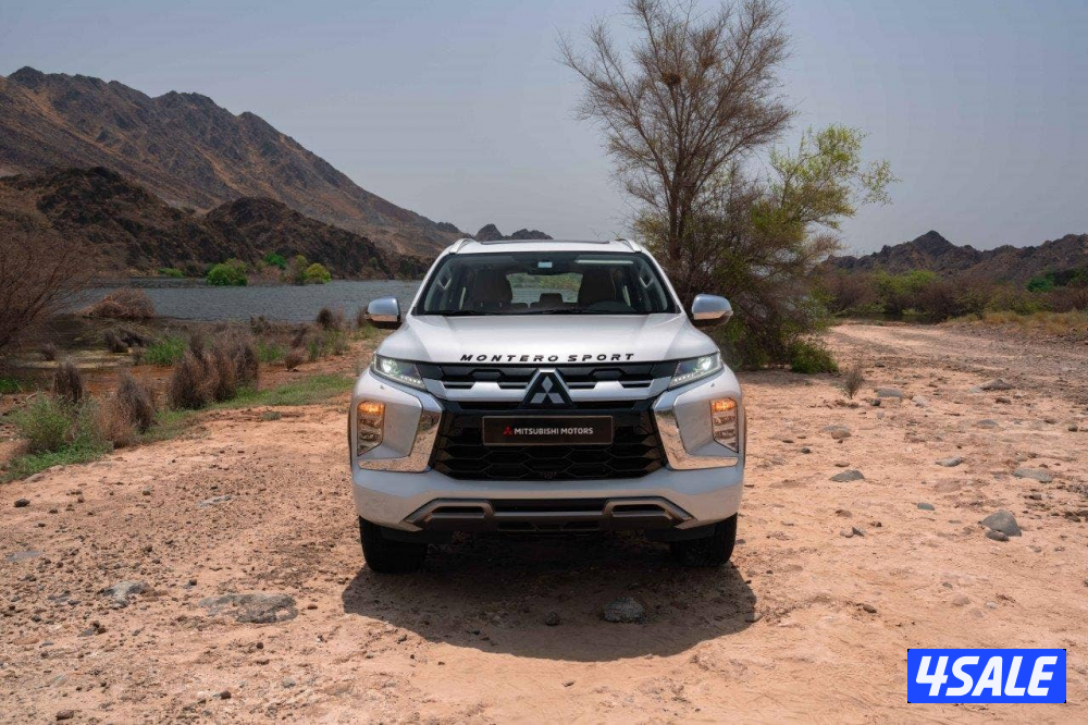 Mitsubishi MONTERO SPORT Base Line4