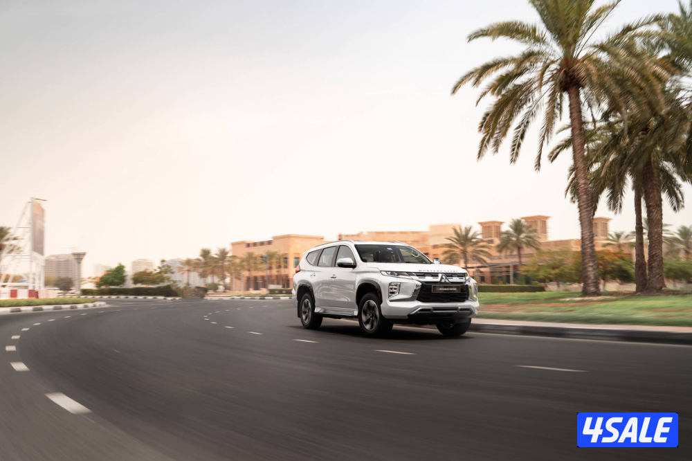 Mitsubishi MONTERO SPORT Base Line18