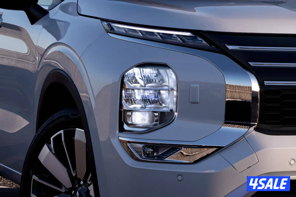 Mitsubishi OUTLANDER Base Line +6