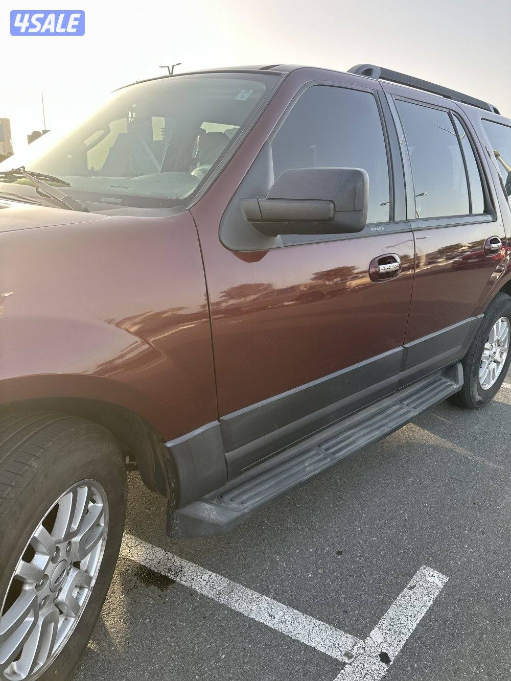 فورد اكسبديشن2012 للبيع حالة نادرة ماشية 67700 قابلة للزيادة بيمة سنة3