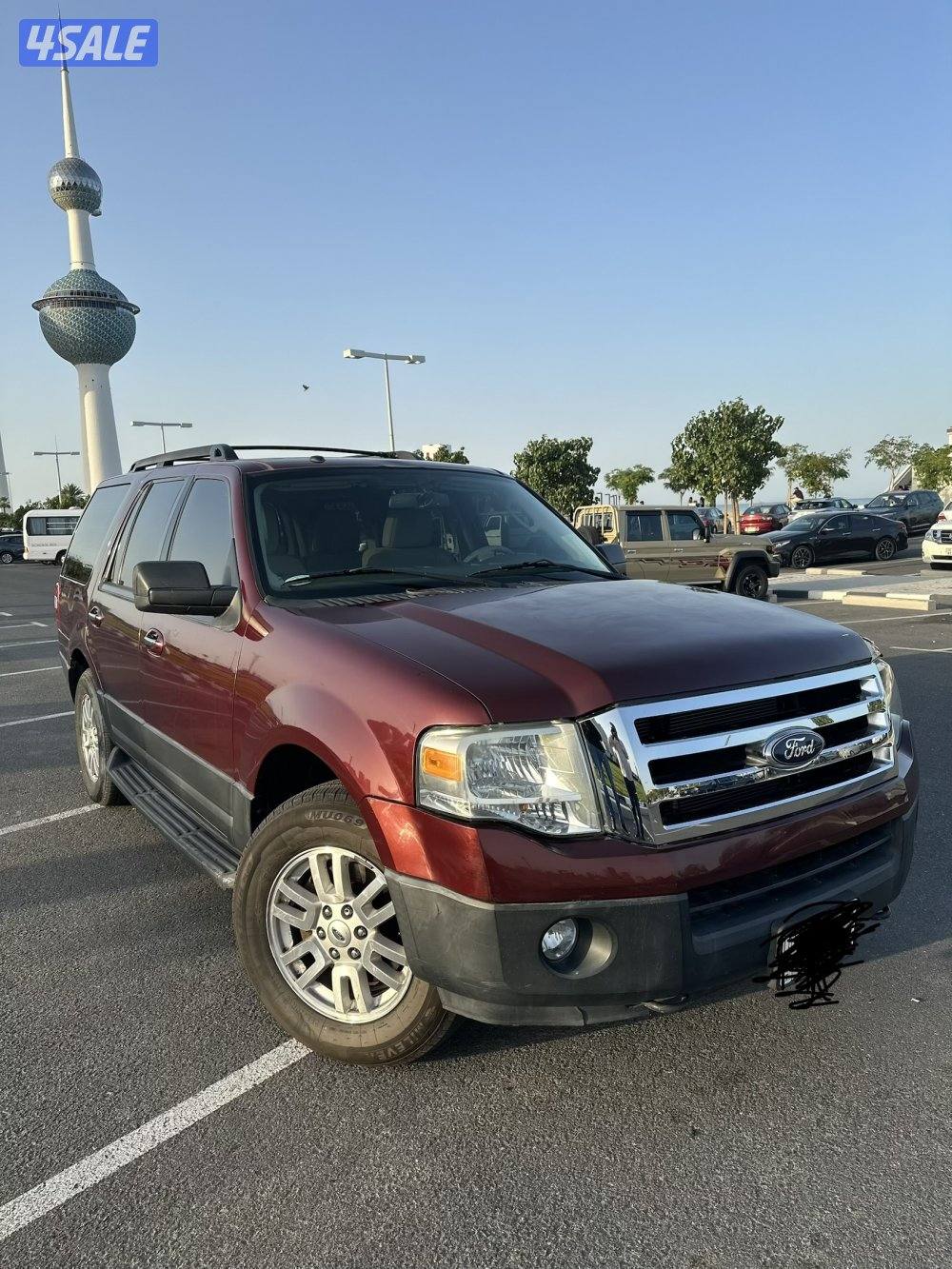 فورد اكسبديشن2012 للبيع حالة نادرة ماشية 67700 قابلة للزيادة بيمة سنة4