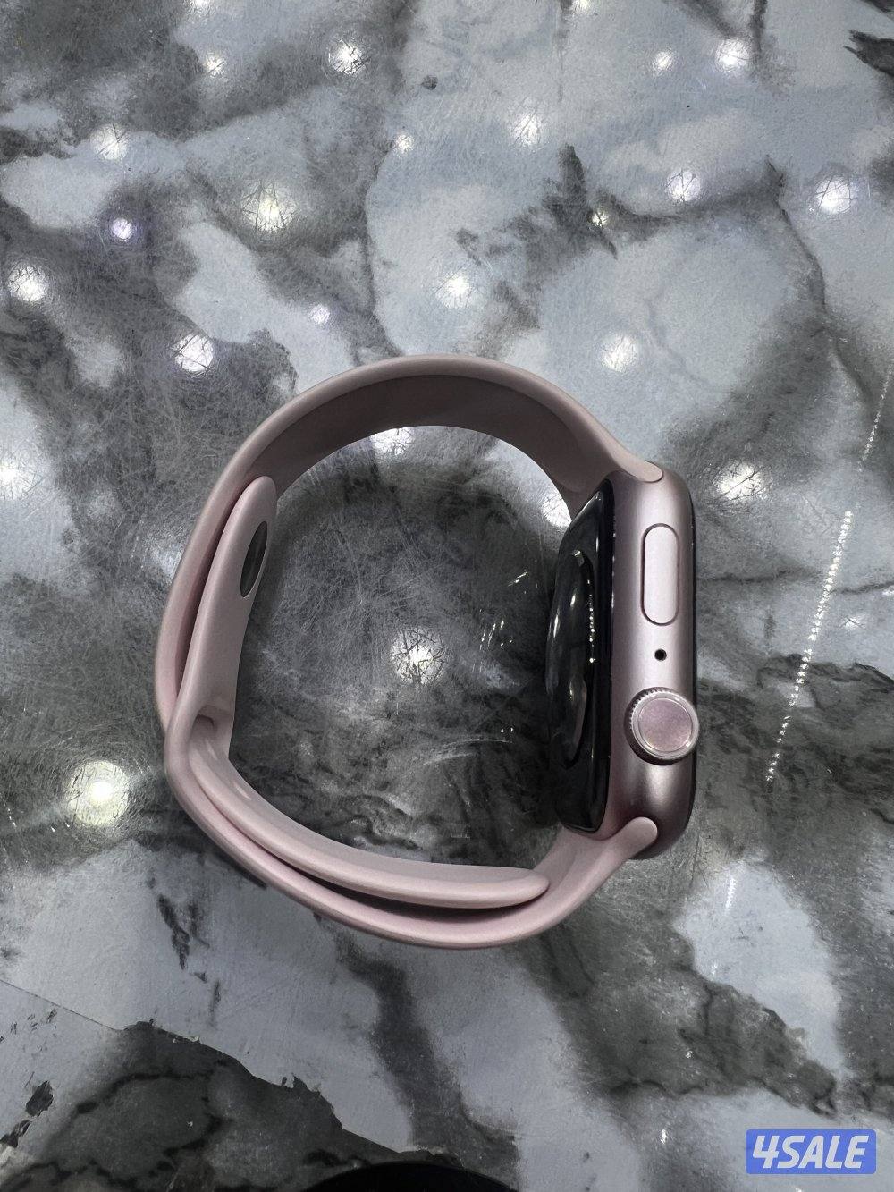 ساعه 9 مقاس 45 مع الشاحن الاصلي بطاريه 💯 نظيفه جدا3