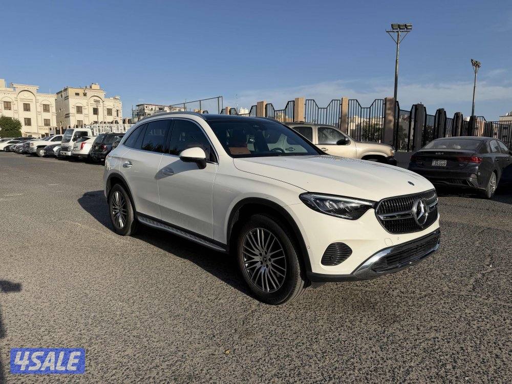 GLC200 موديل ٢٠٢٥صبغ وكاله و تحت الكفالة ماشي ١٧٠٠٠ -حماية- تامين شامل0