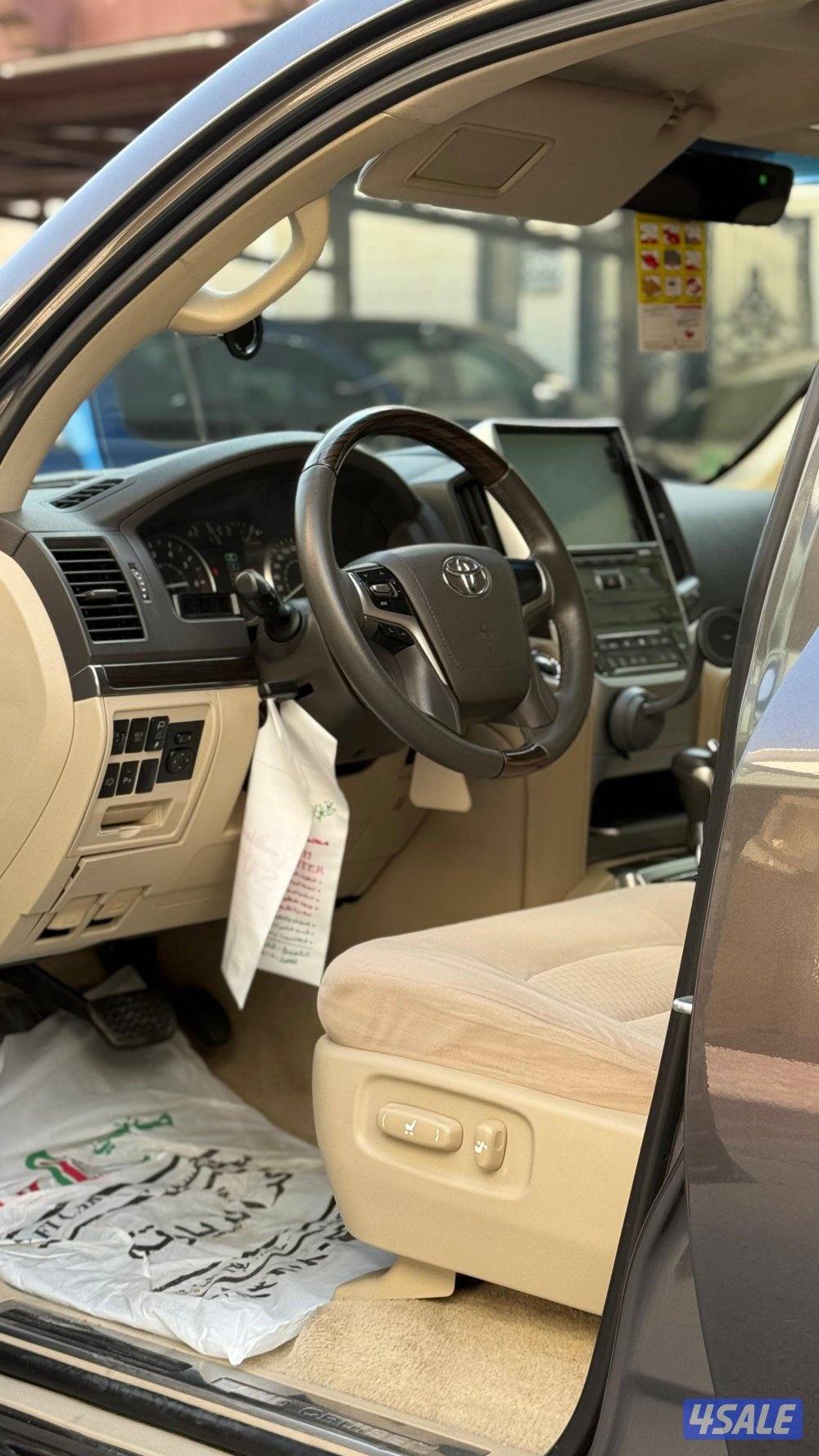 للبيع لاند كروز gxr صبغ الوكالة3