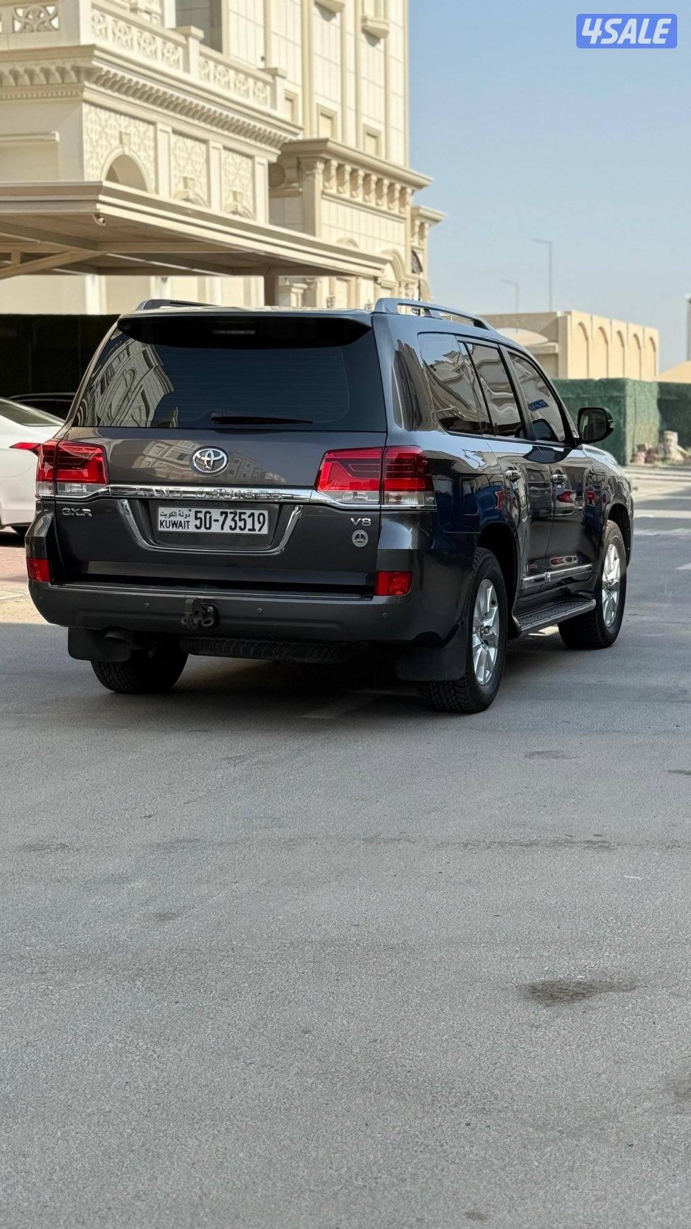 للبيع لاند كروز gxr صبغ الوكالة4