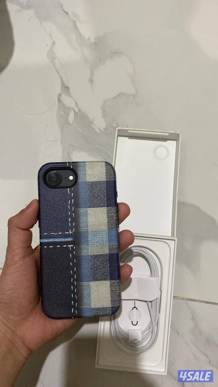 iPhone 16e 256gb Black excellent condition3