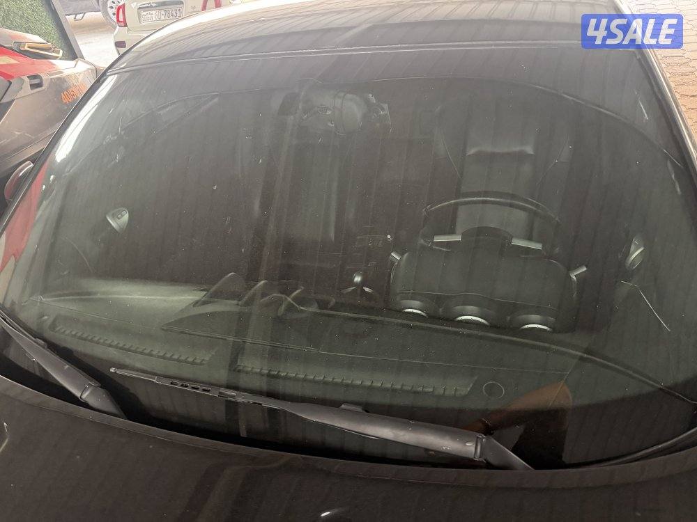 للبيع زد مديل ٢٠٠٤ ماشي ١٨٠2