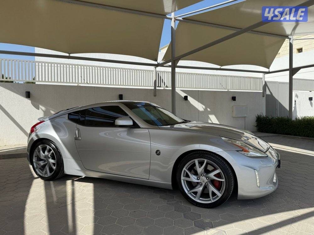 للبيع نيسان زد بحاله ممتازه جداً3