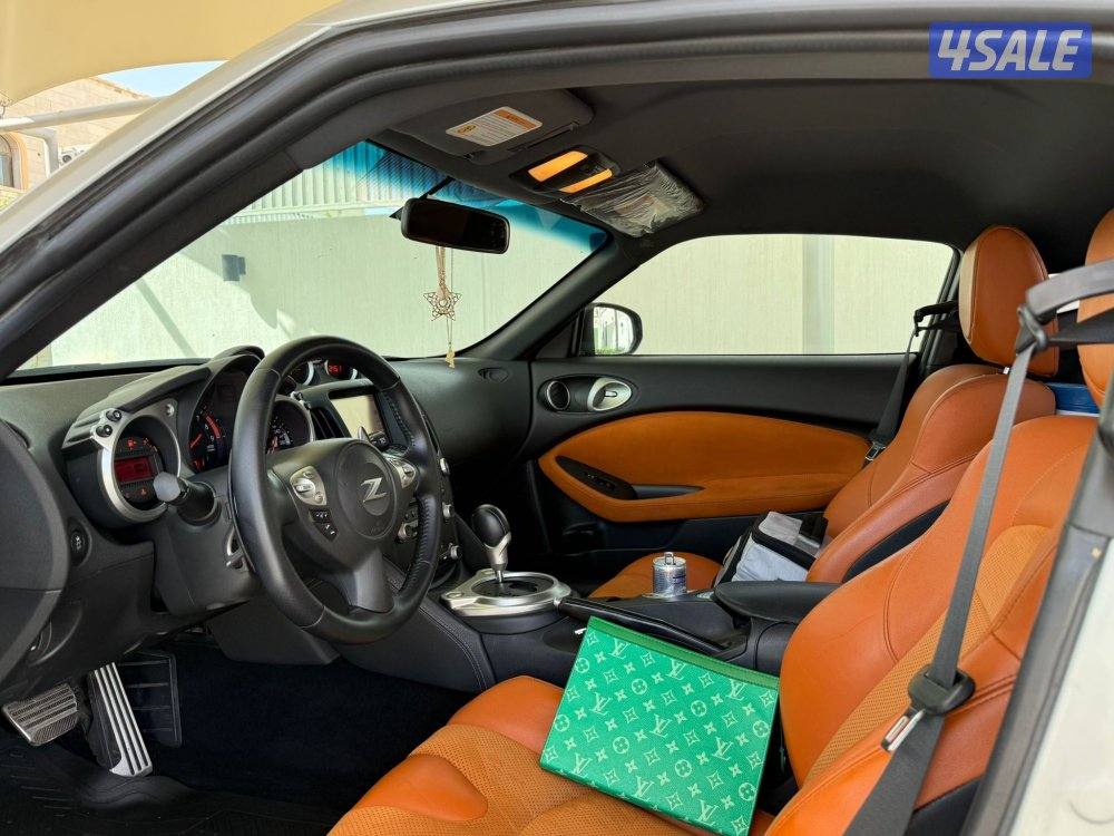 للبيع نيسان زد بحاله ممتازه جداً4