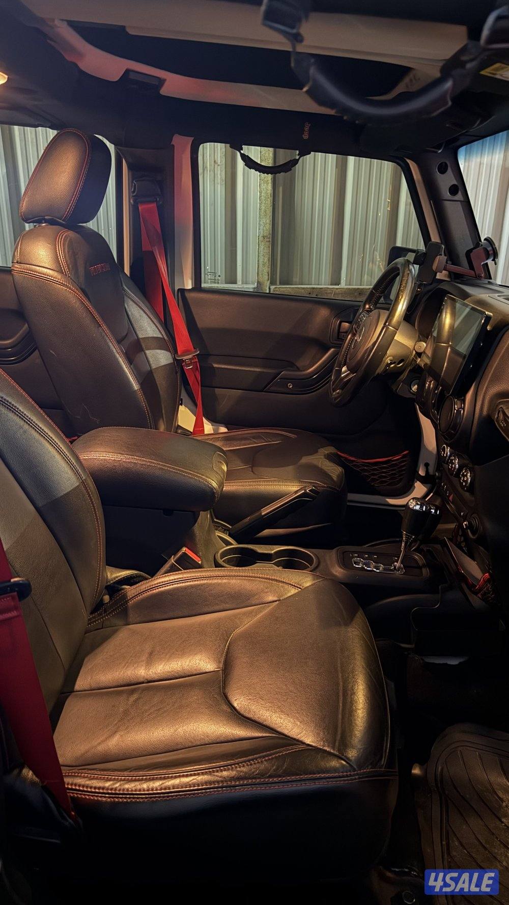 رانجلر روبيكن ٢٠١٧ ماشي ١٣٧ الف نظيف معاونات فوكس1