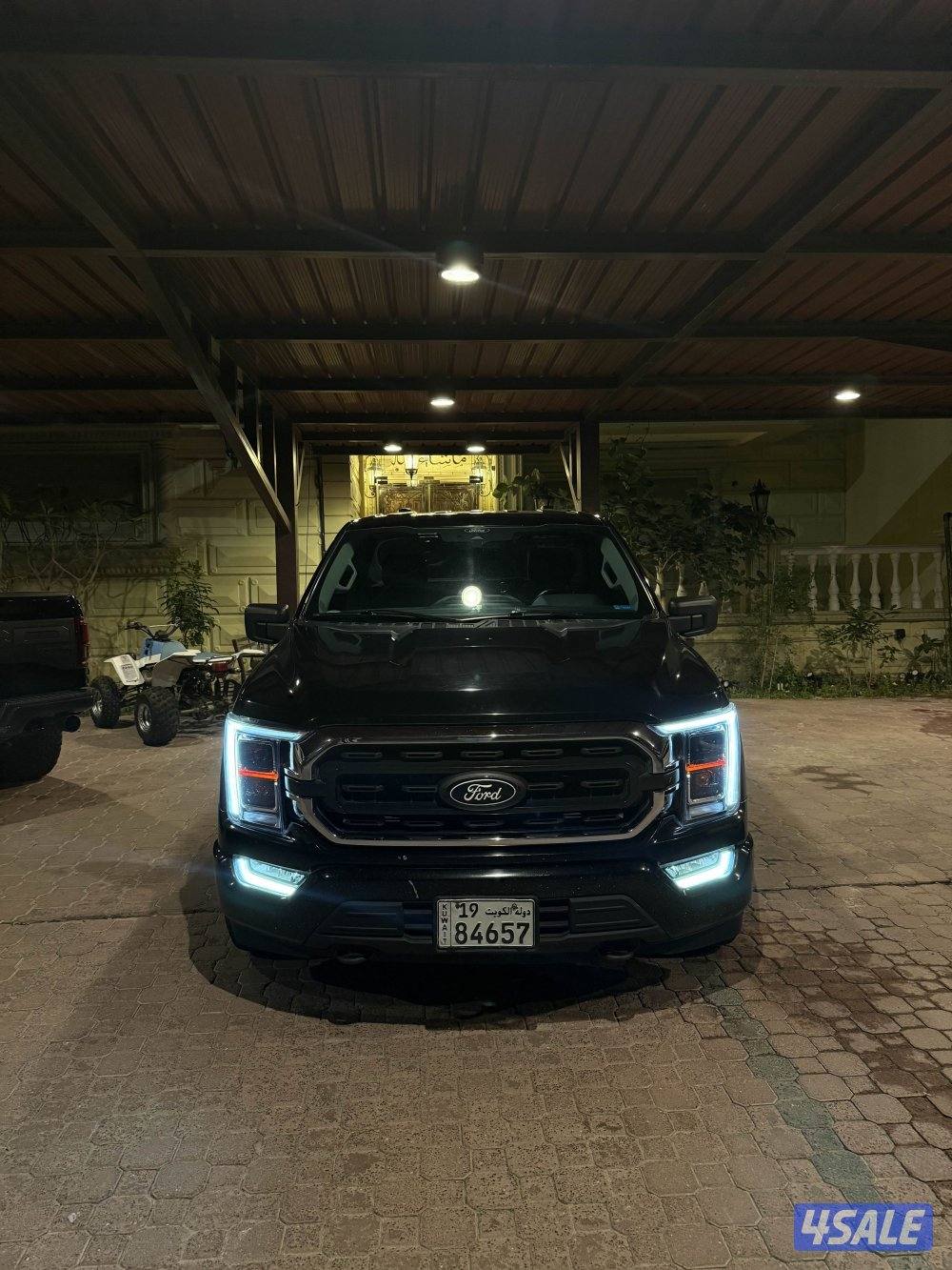 وانيت فورد F1502