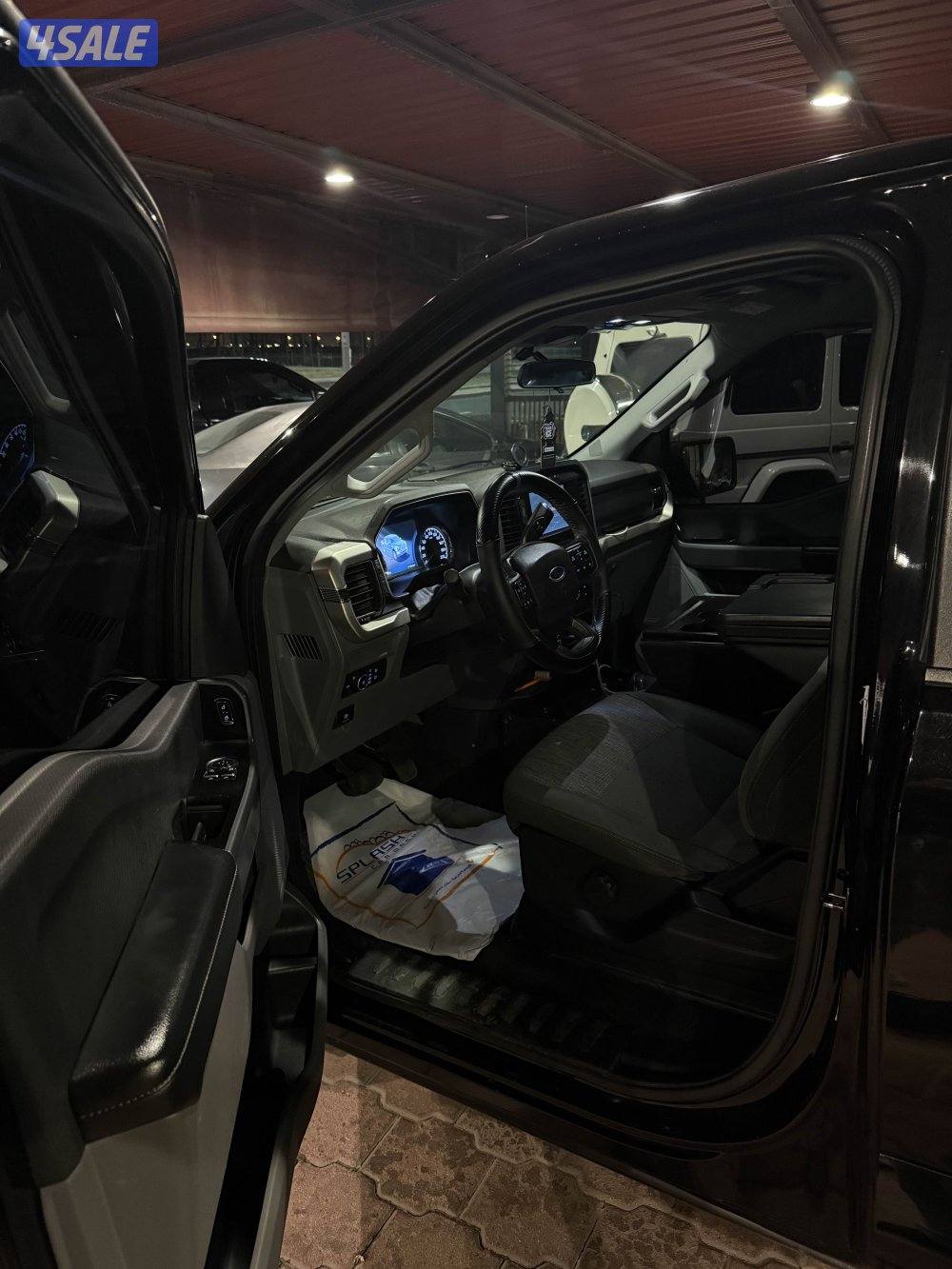 وانيت فورد F1504