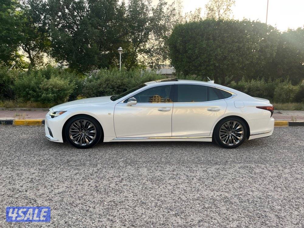 موديل 2021 عداد 18 الف2