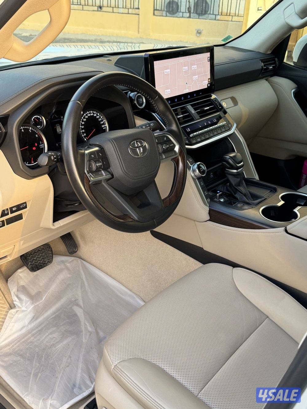 لاندكروزر GXR 2024 تحت الكفالة عداد 196