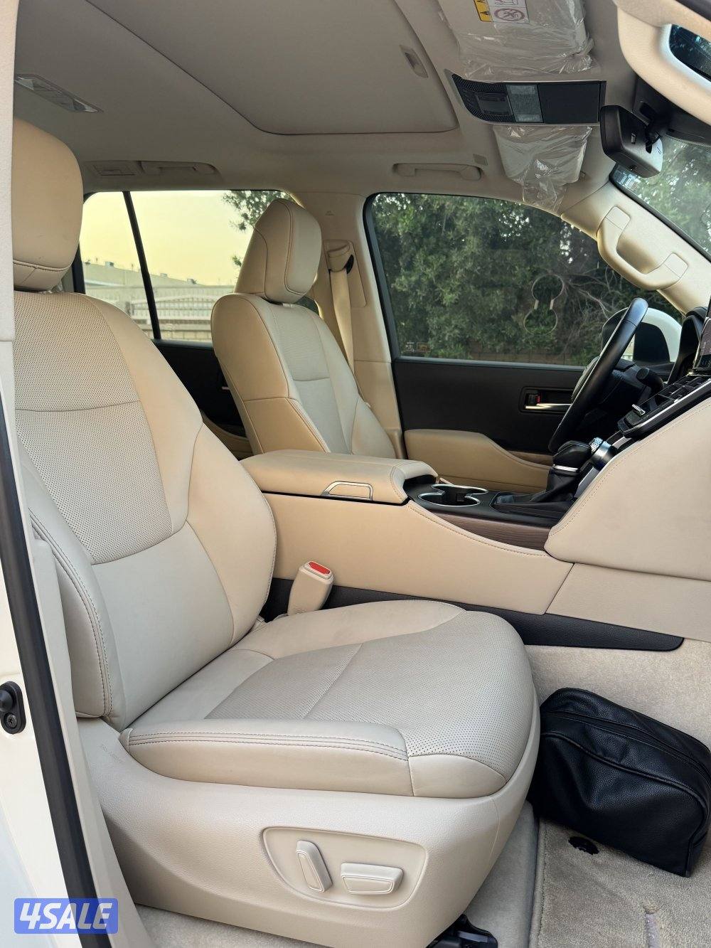 لاندكروزر GXR 2024 تحت الكفالة عداد 198