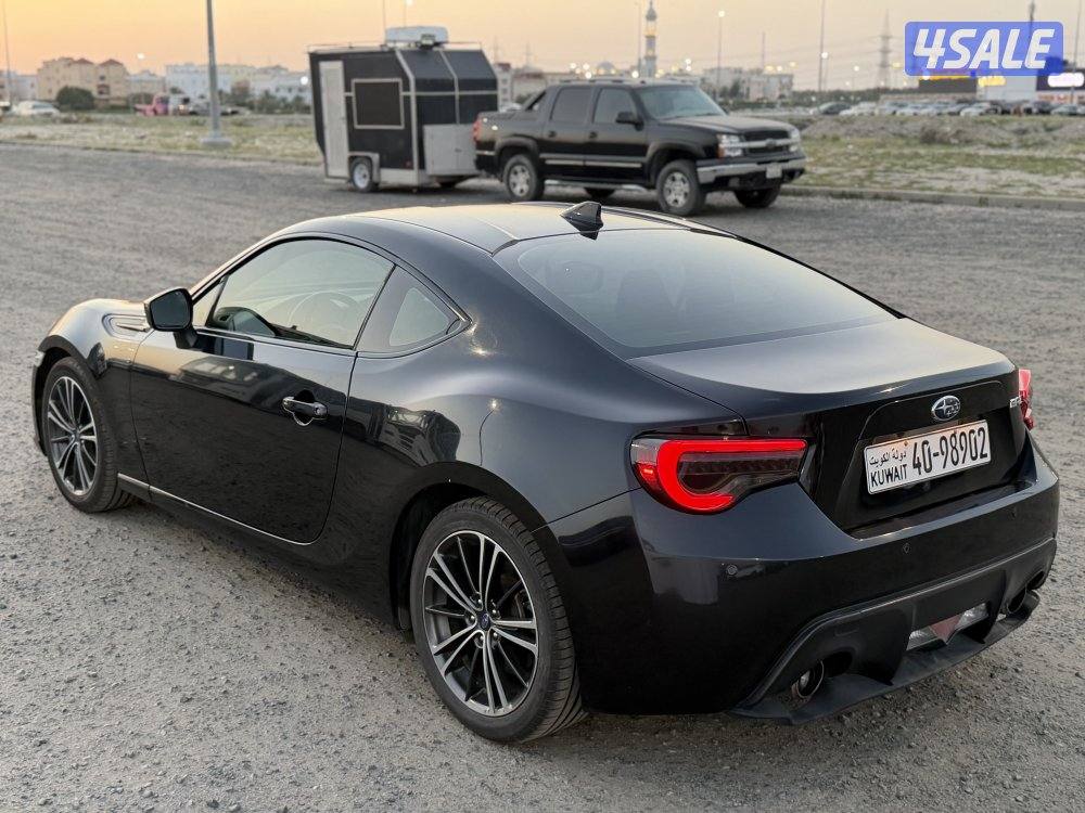 سوبارو 2016 عداد 76 فقط BRZ1