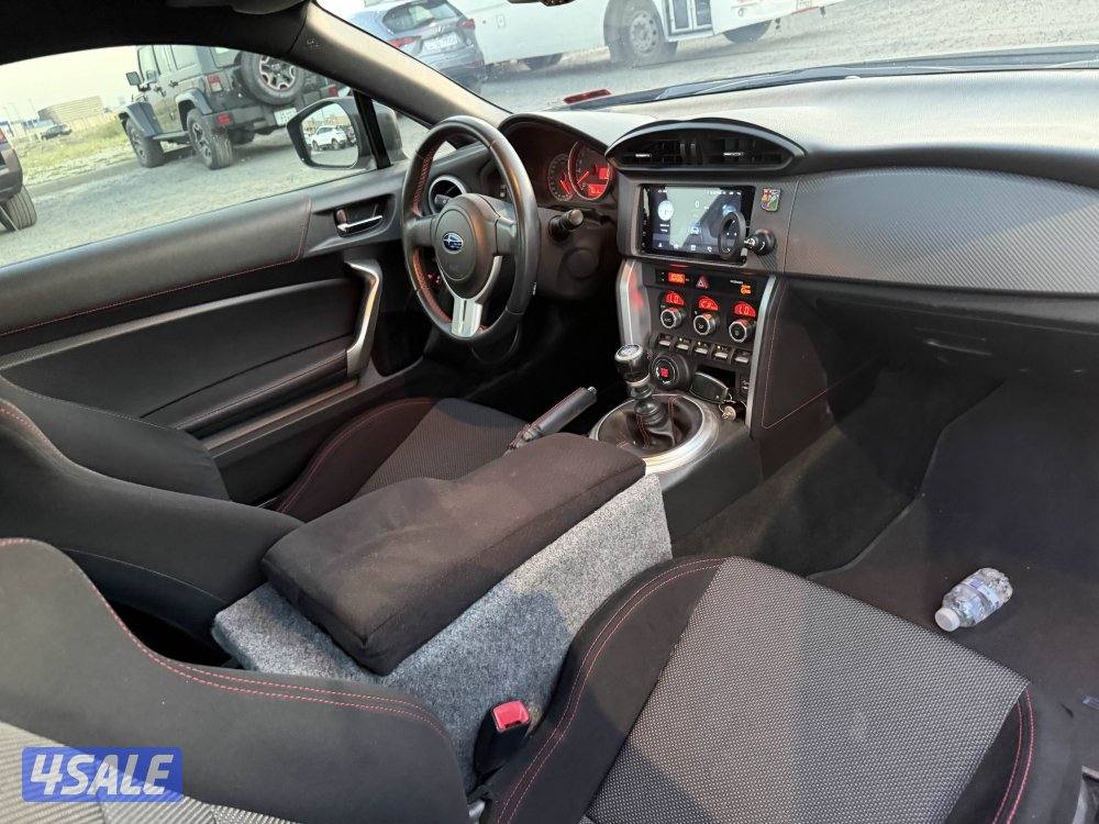 سوبارو 2016 عداد 76 فقط BRZ5