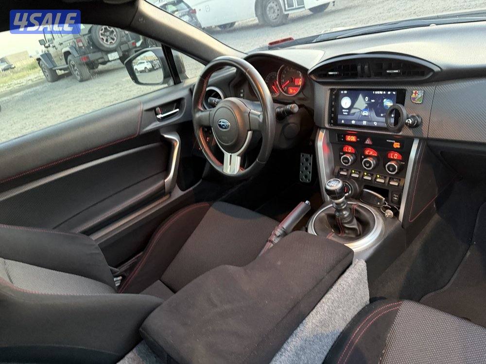 سوبارو 2016 عداد 76 فقط BRZ6