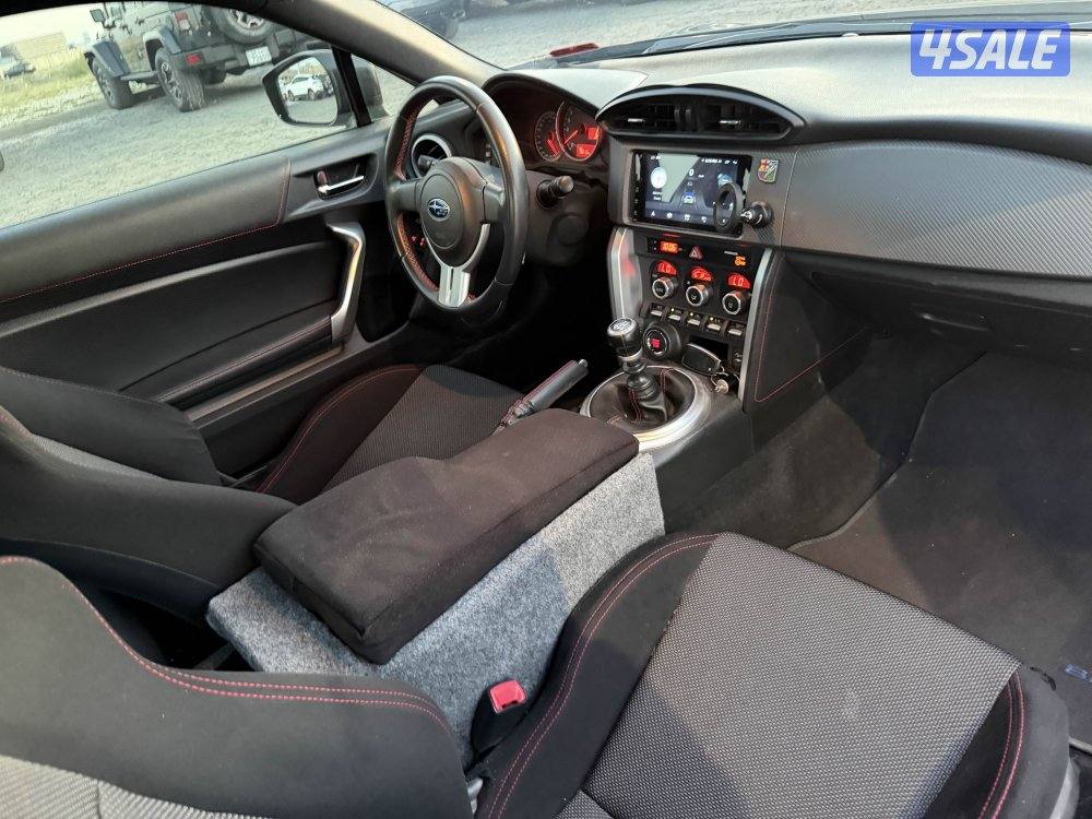 سوبارو 2016 عداد 76 فقط BRZ7