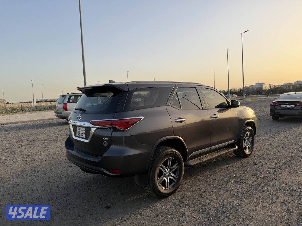 فورتنر 2016 سته سلندر عداد 71 فقط0