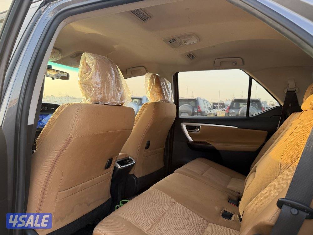 فورتنر 2016 سته سلندر عداد 71 فقط3