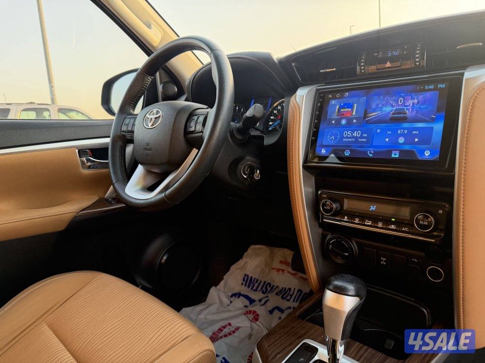 فورتنر 2016 سته سلندر عداد 71 فقط7