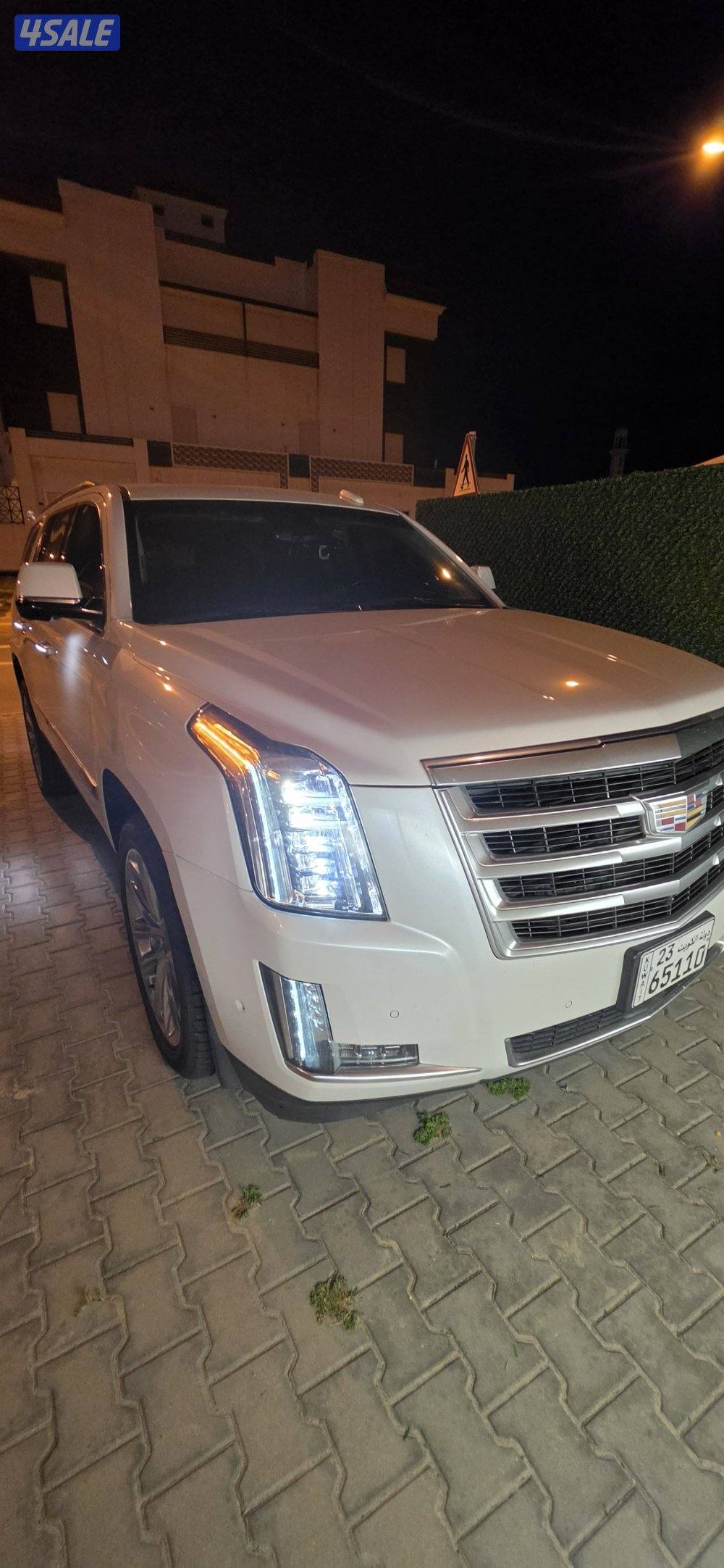 اسكاليد 2018 ابيض صدفي4