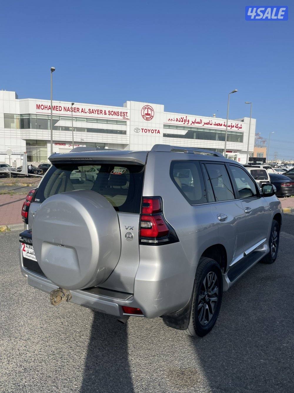 برادو VX موديل 2022 عداد 90 الف  الفل3