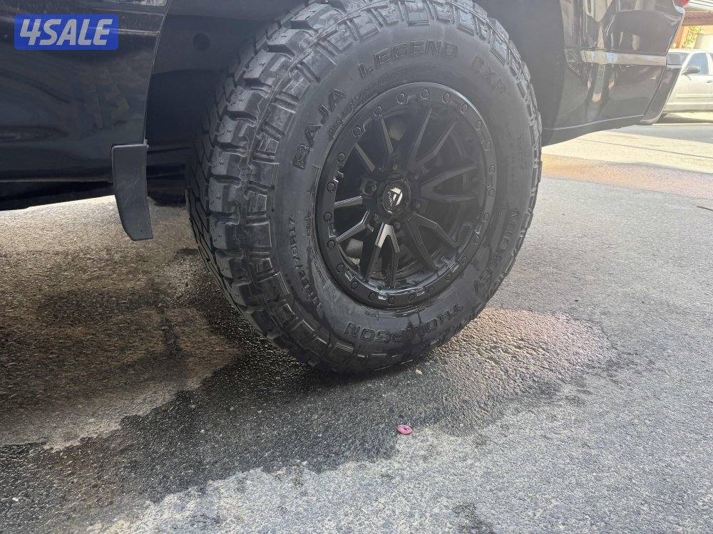 للبيع رنقات فيول مقاس ١٧ عليهم تواير ميكي تومسون ٢٨٥ / ٧٠/١٧0