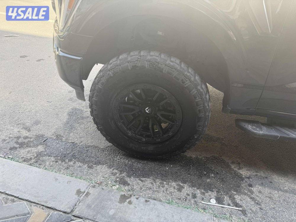 للبيع رنقات فيول مقاس ١٧ عليهم تواير ميكي تومسون ٢٨٥ / ٧٠/١٧1