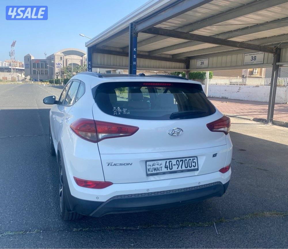 هيونداي توسان 2017 عداد118 الف سيرفس منتظم وارد الوكاله4