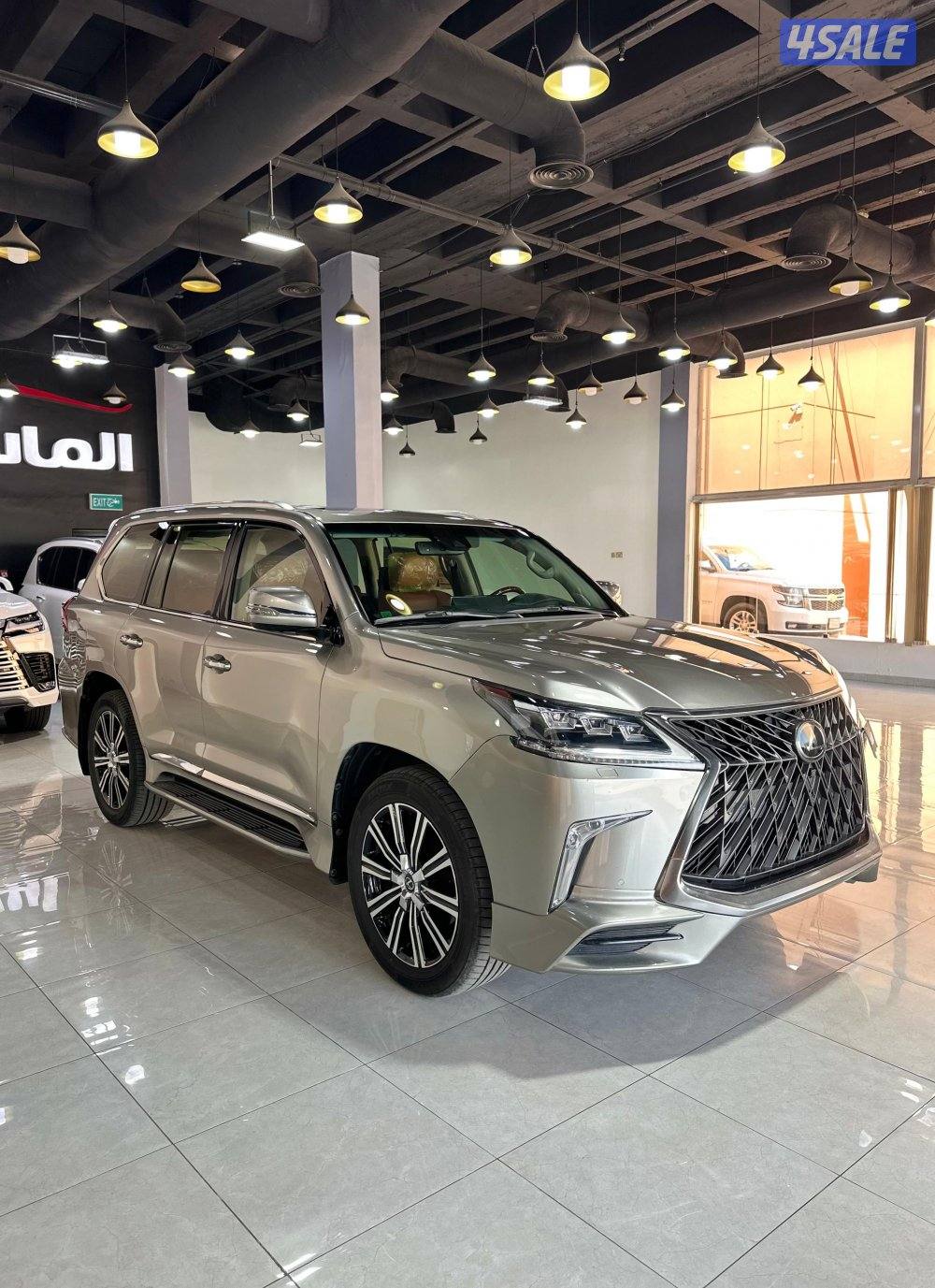 لكزس LX570 سبورت الساير موديل 2018 عداد 2001