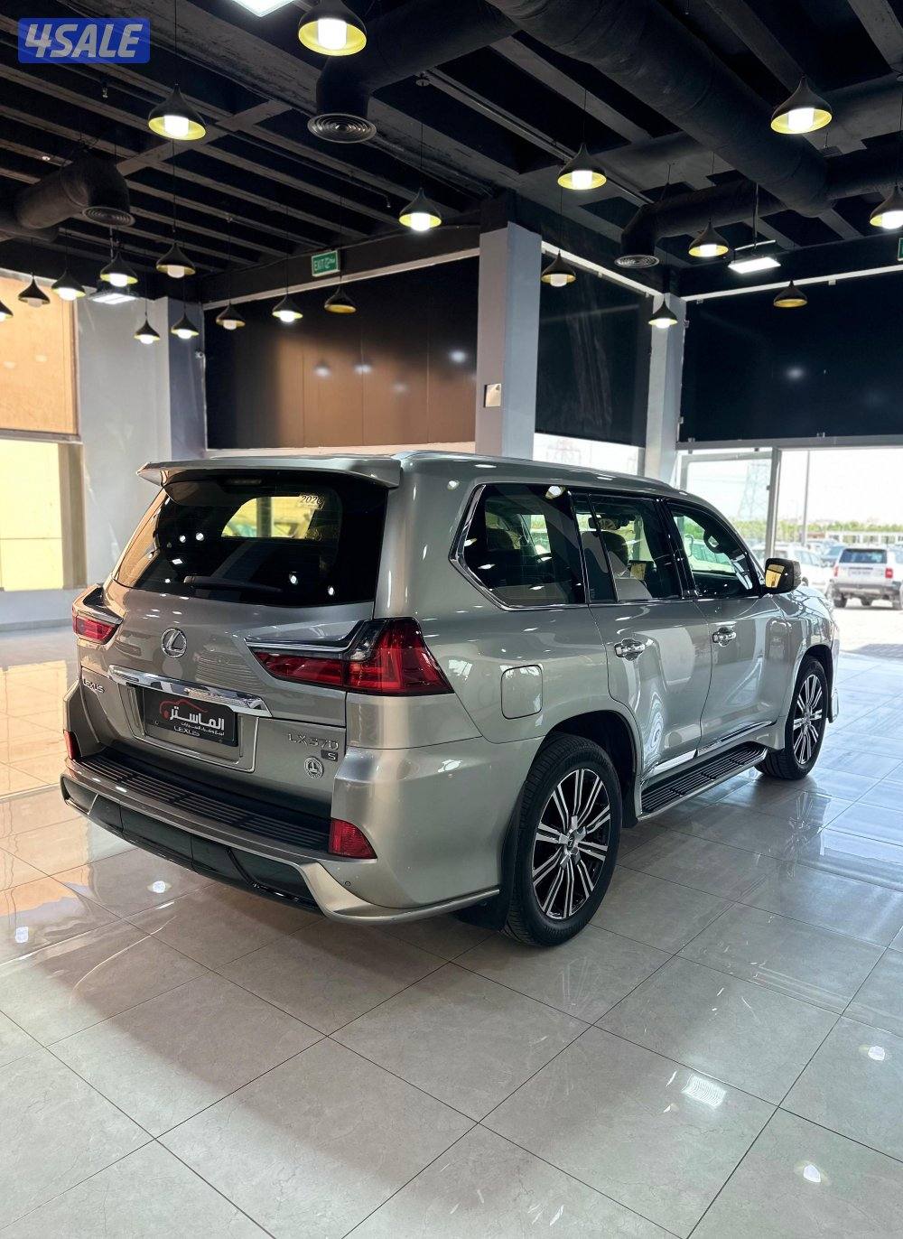 لكزس LX570 سبورت الساير موديل 2018 عداد 2004