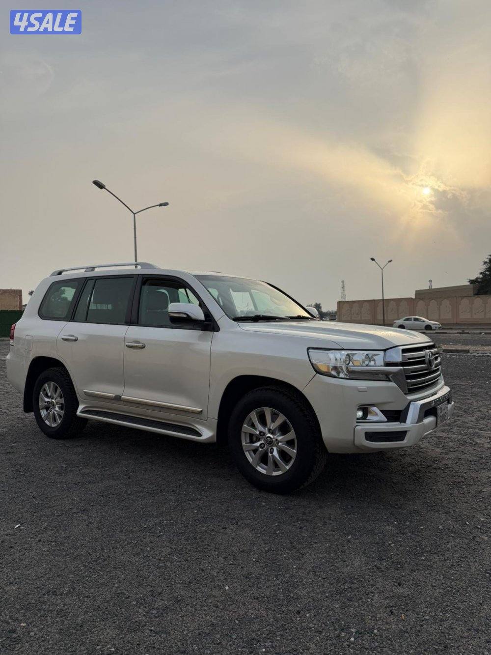 لاند جي اكس ار  8 سلندر 2018 صبغ الوكالة جلد ، ماشيء 160 الف شرط الفحص0